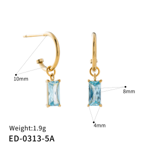 C-shaped stud earrings