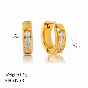 Small C-shaped earrings